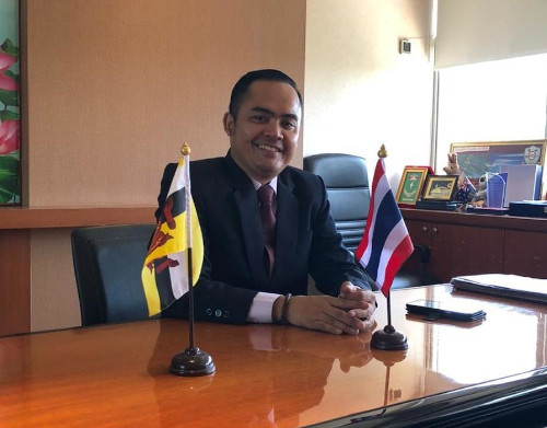 Prof. Dr. Abdul Rahmat,S.Sos,M.Pd